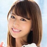 高見怜奈