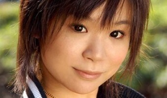 山口まゆ