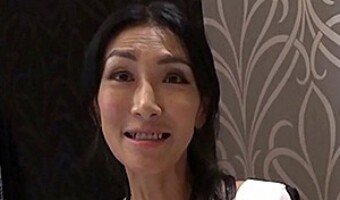 川奈涼子