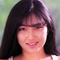 岡本百合