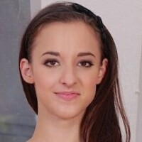 アミラ・アダラ