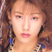 尾崎麻里亜