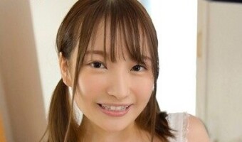 小春ももこ