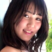 篠田ななみ