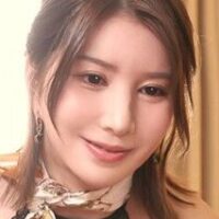 凪ひかる