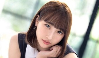 鈴乃ニナ