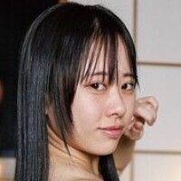 天内くるみ